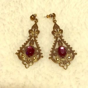 PRICE NEGOTIABLE Gold faux jewel cocktail earrings